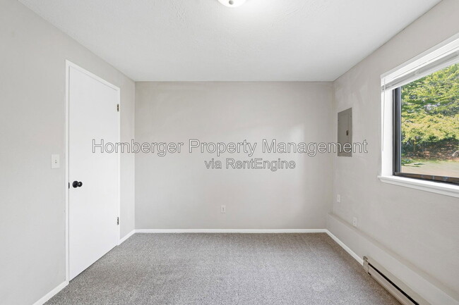 Building Photo - 2605 E Upriver Dr