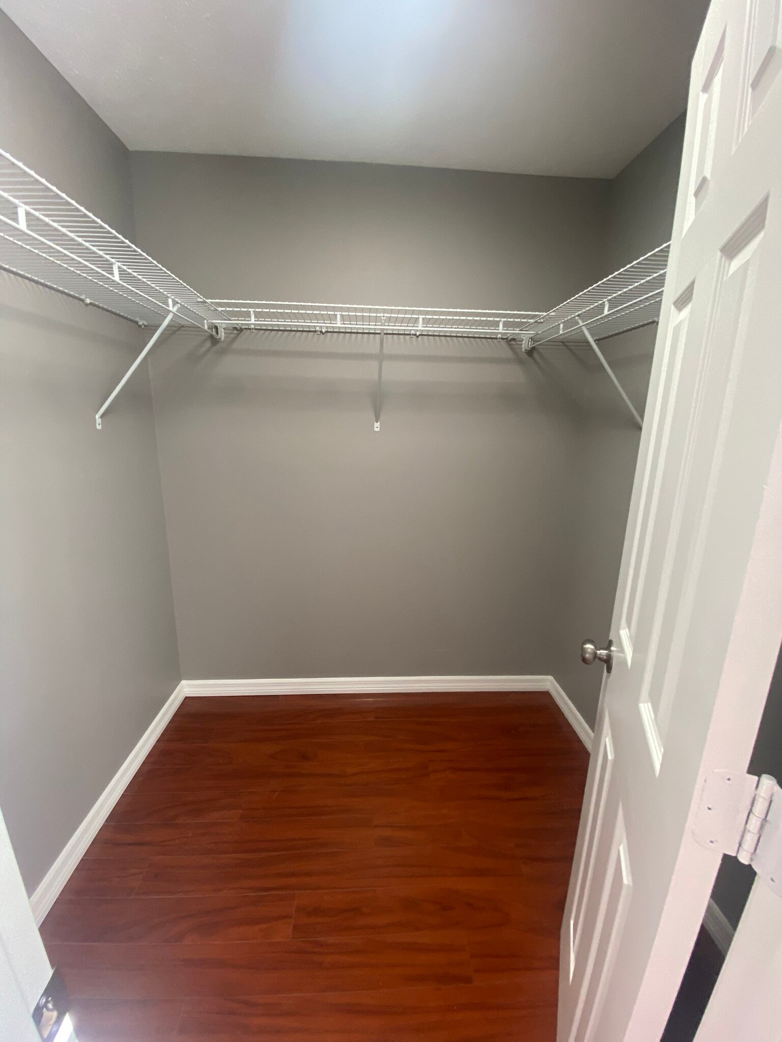 Building Photo - 3405 W Sligh Ave