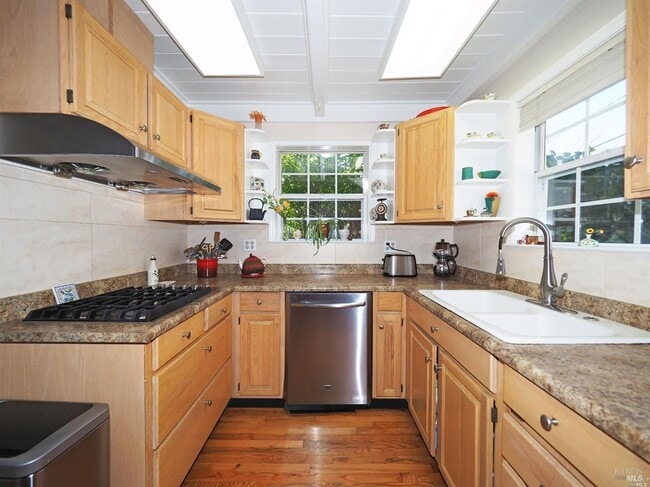 Building Photo - 612 Codding Dr