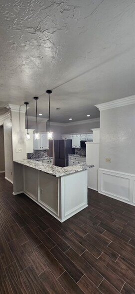 Building Photo - 1209 NW 198th St