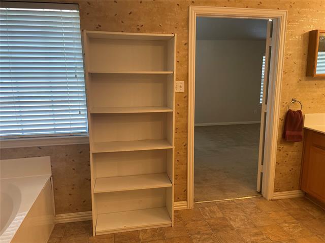 Building Photo - 5904 Pinyon Dr