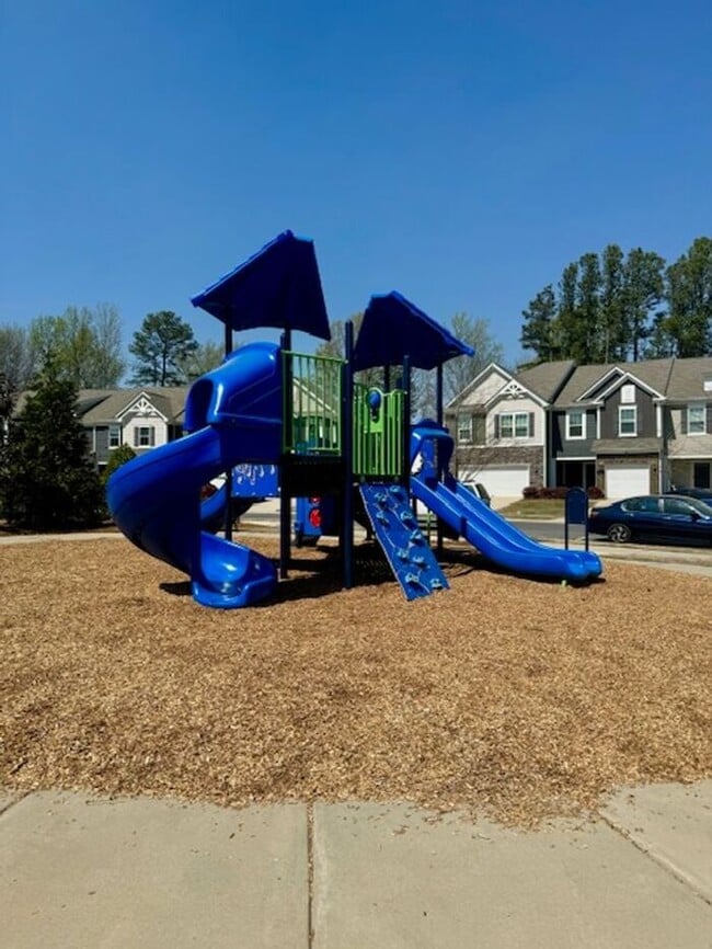 Building Photo - 206 Harpers Run Ln