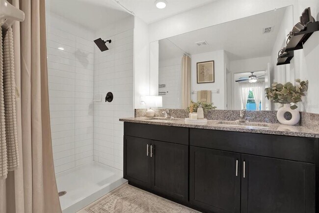 Building Photo - 5538 Blue Azure Dr