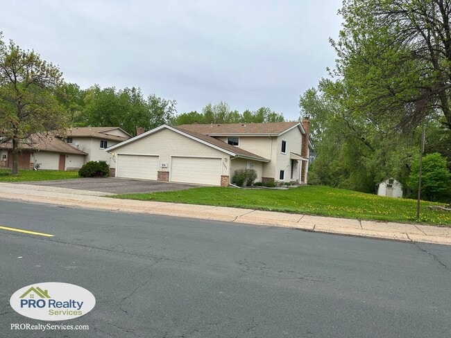 Building Photo - 13350 Timber Crest Dr