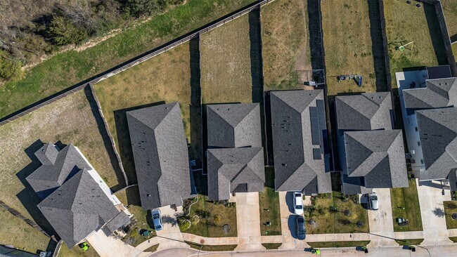 Building Photo - 38746 Yellowstone Dr