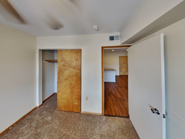 Building Photo - 31 Chittenden Ave