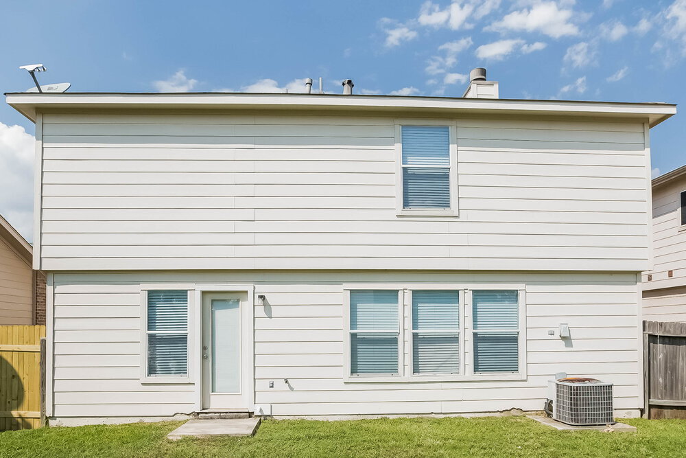 Building Photo - 8010 Suffield Glen Ln