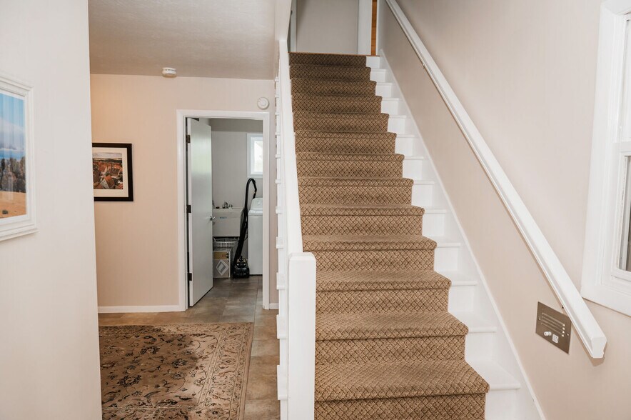 Building Photo - 150 Prospect St