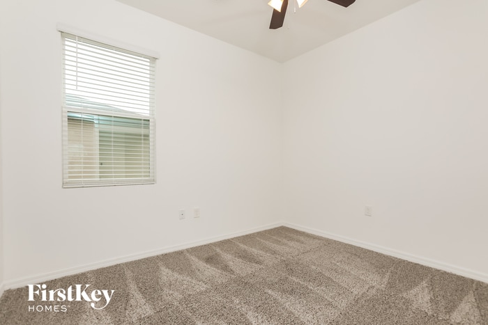 Building Photo - 721 Ladyfish Ln