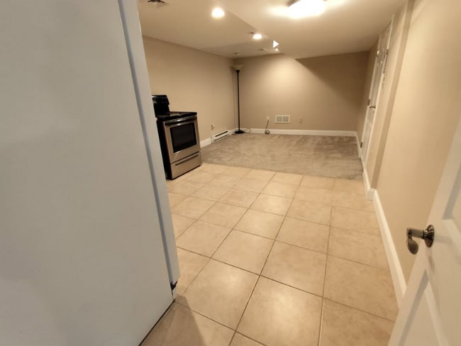 Building Photo - 128 Forest Dr