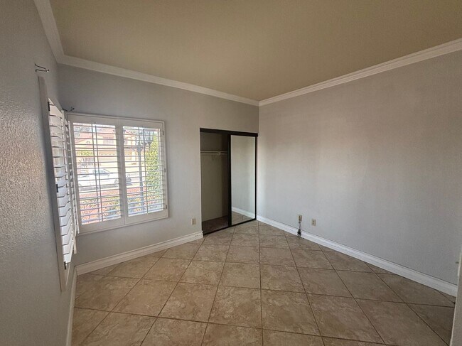 Building Photo - 12438 Brewster Dr