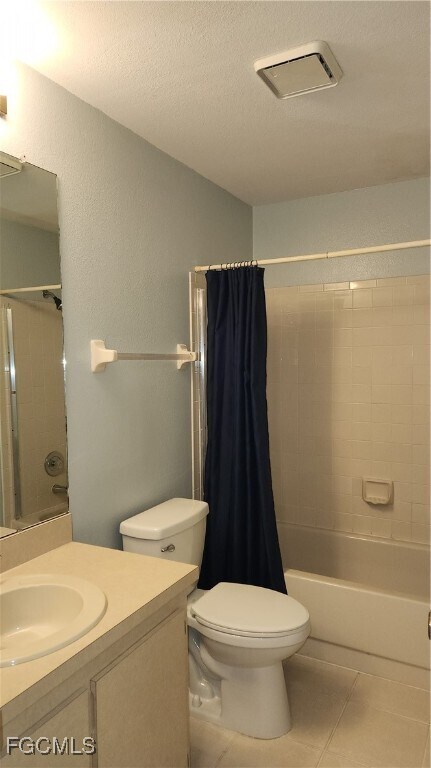 Building Photo - 8151 S Woods Cir