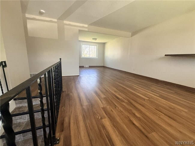 Building Photo - 3365 McKinley Pkwy