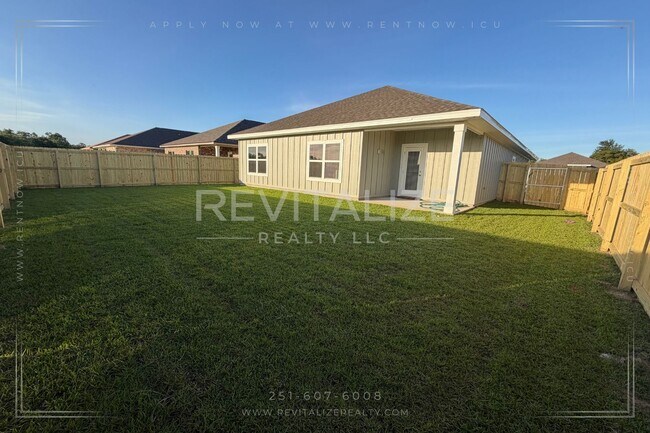 Building Photo - 14901 Dayton Cir