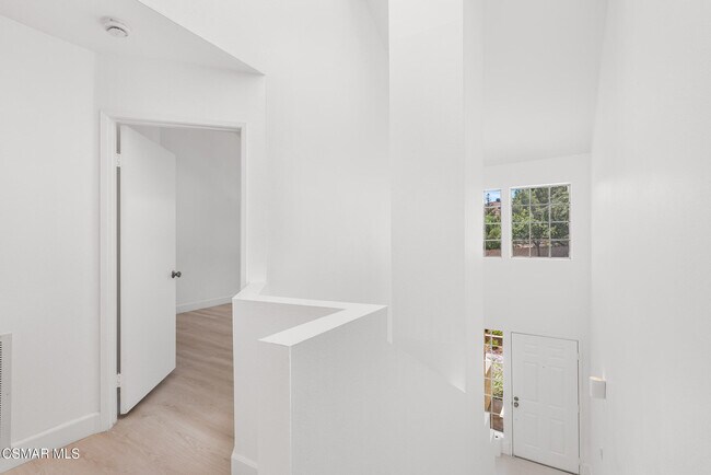 Building Photo - 4240 Lost Hills Rd