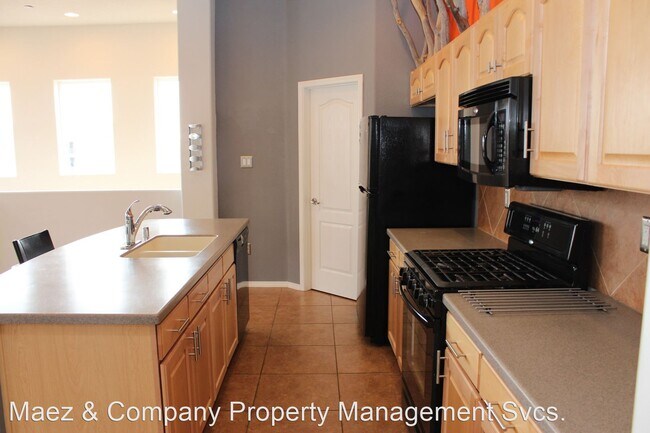 Building Photo - 2 br, 2 bath House - 4528 - C Santa Elena