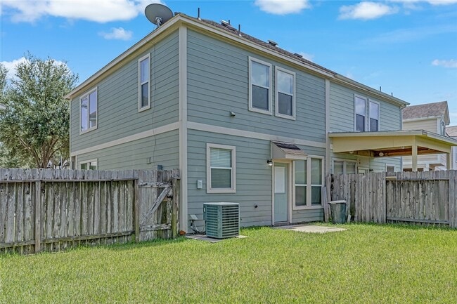 Building Photo - 706 Woodport Ln