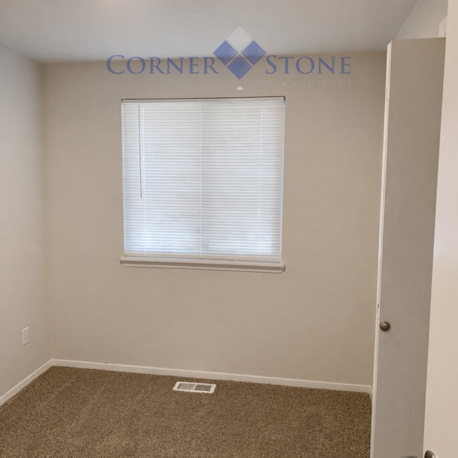 Building Photo - Remodeled Home in Boise!