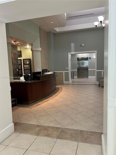 Building Photo - 50 Menores Ave