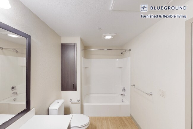 Building Photo - 5200 Iron Horse Pkwy