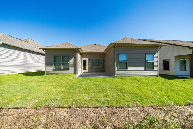 Building Photo - 5525 Blue Jay Cir