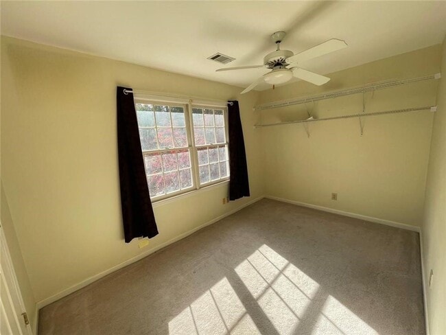 Building Photo - 156 Plantation Trce