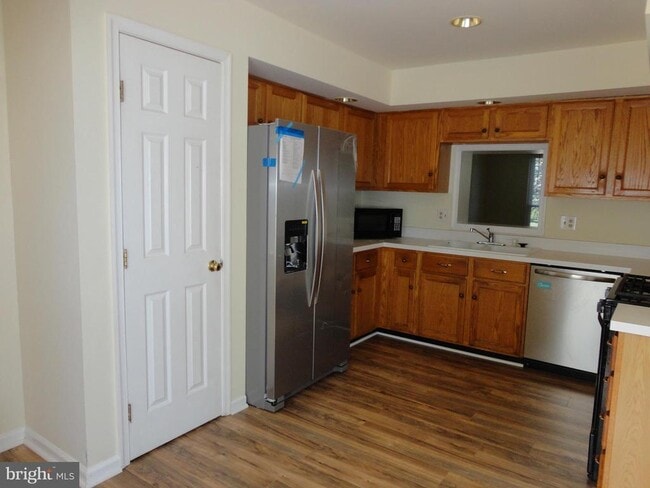 Building Photo - 21054 Cornerpost Square