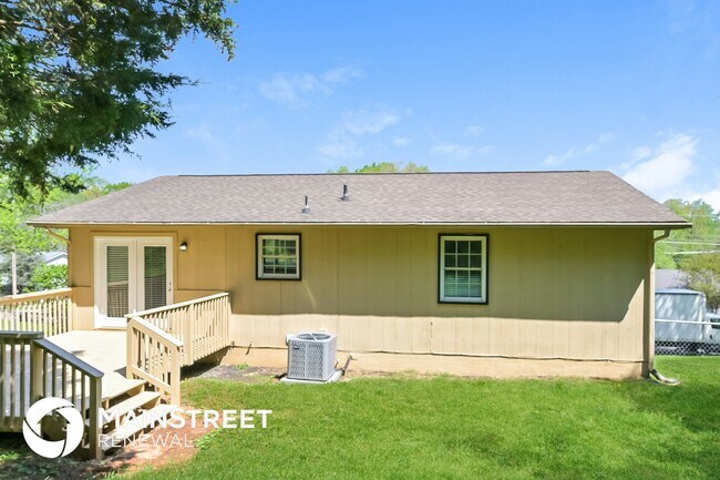 Building Photo - 5724 Aloha Ave