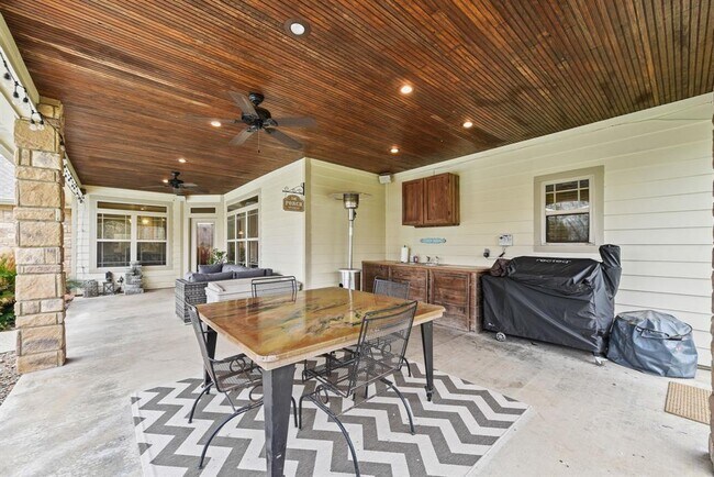 Building Photo - 274 Robinson Tract