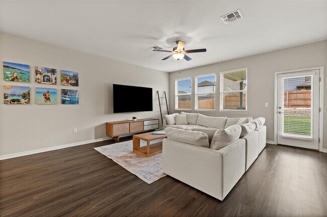Building Photo - 9809 Eloquence Dr