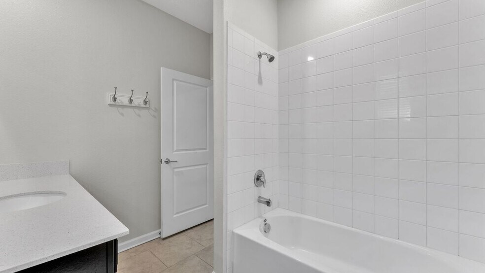 Building Photo - 244 Pershing St