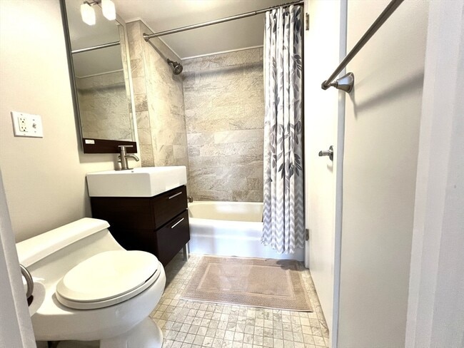 Building Photo - 345 Harvard St