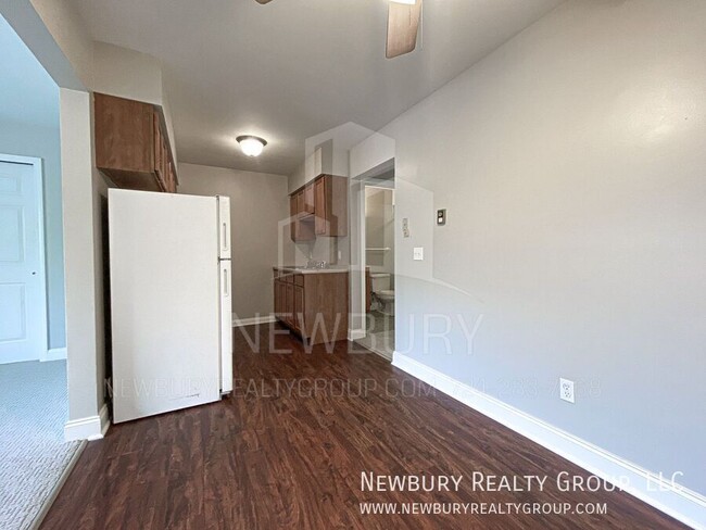 Building Photo - 1 Sunbury Estates