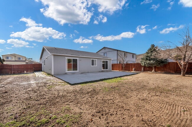 Building Photo - 17765 Oakview Ct