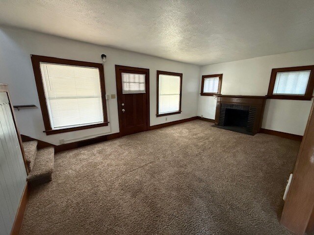 Building Photo - 1172 McKinley St NE