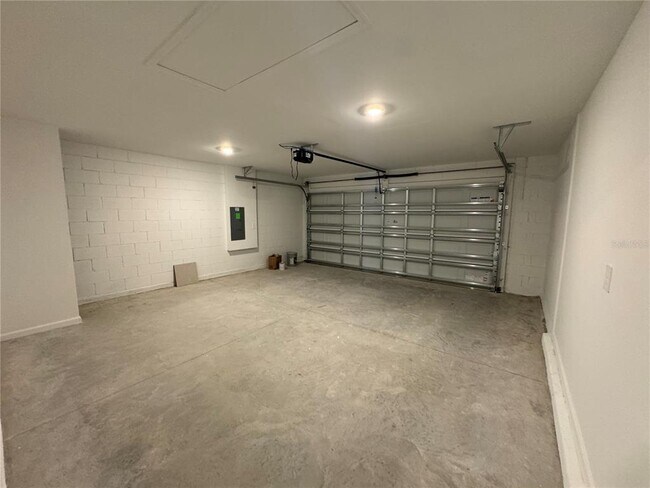 Building Photo - 2185 Lasso Lp