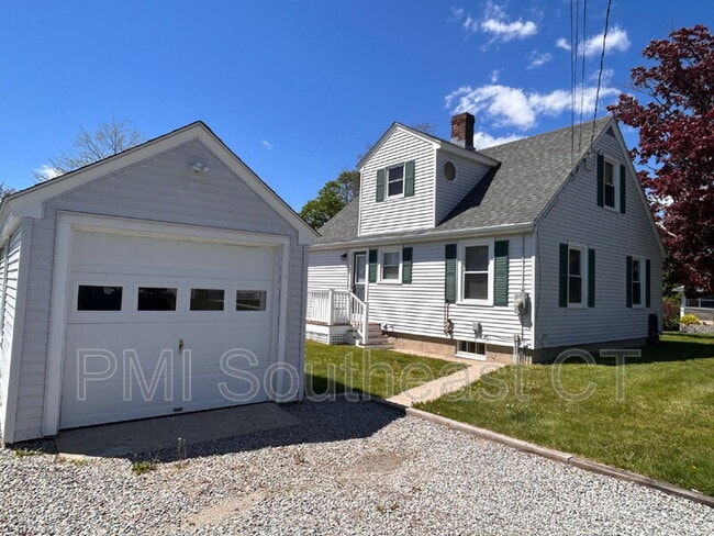 Building Photo - 27 3rd Ave