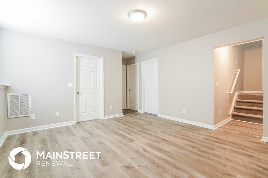 Building Photo - 107 Elmridge Dr