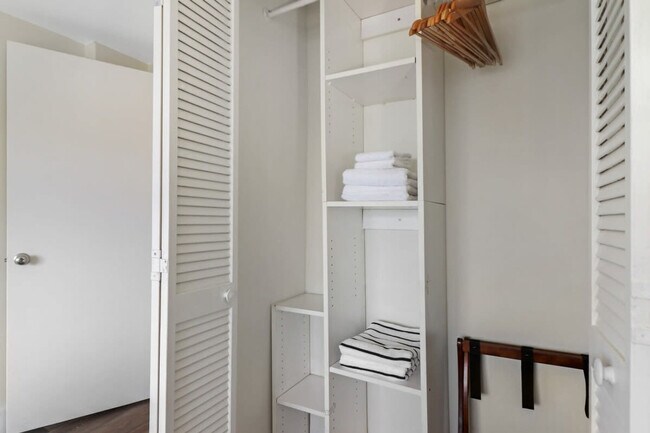 Building Photo - 1300 Collins Ave