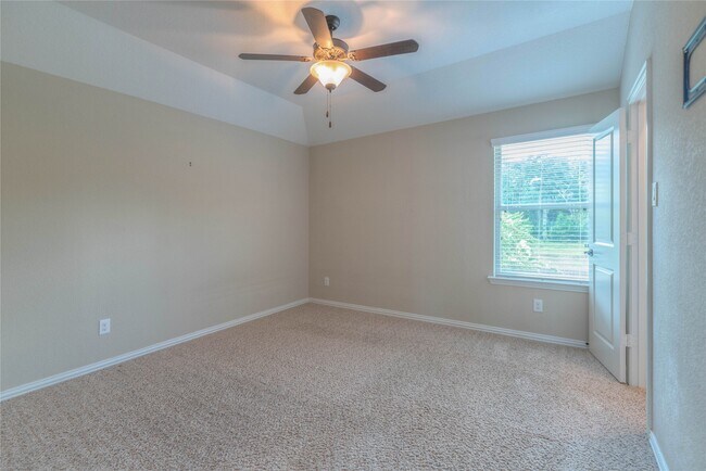 Building Photo - 2259 Golden Laurel Dr