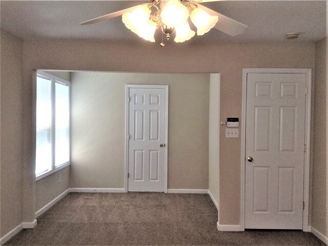 Building Photo - 12723 Walking Stick Dr