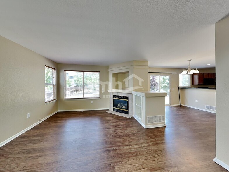 Building Photo - 3862 S Quatar Way
