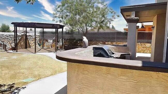 Building Photo - 12717 Francisco Paz Dr