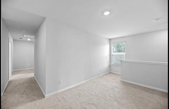 Building Photo - 218 Sweet Cherry Ln
