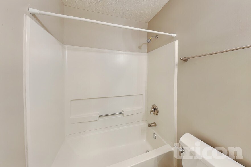 Building Photo - 1455 Enchanted Forest Dr