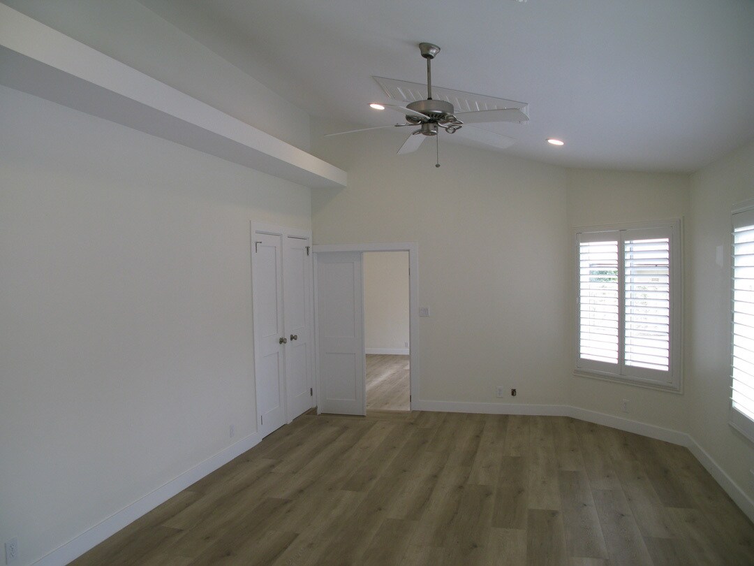 Building Photo - 5137 E Vista Hermosa St