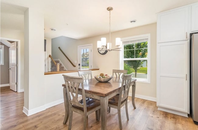 Building Photo - Luxury 3-Bed, 3-Bath Townhome in Prior Lake for $2,890/month!