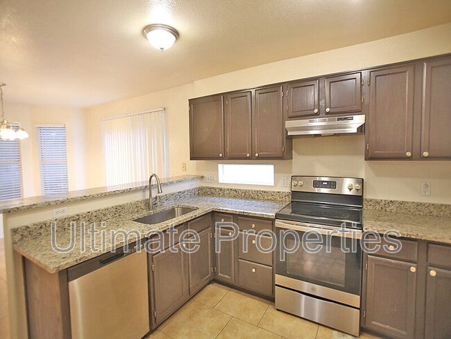 Building Photo - 15212 N 90th Ave