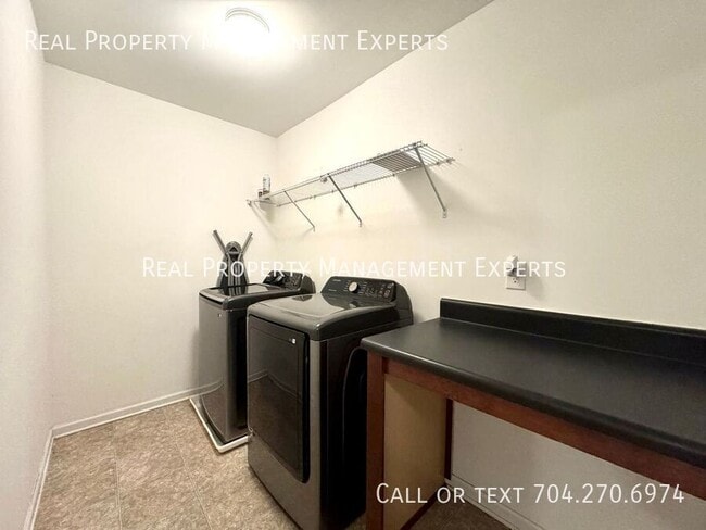 Building Photo - 9851 Hanberry Blvd