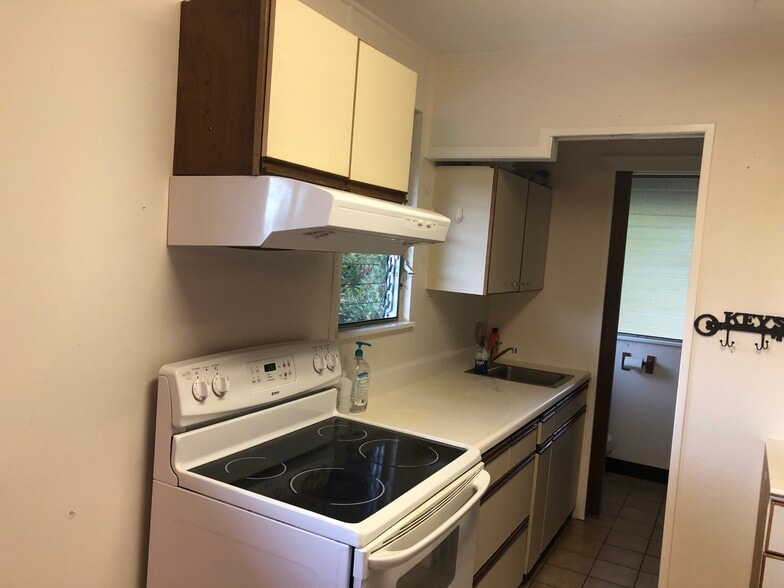 Building Photo - 3246 Kaohinani Dr
